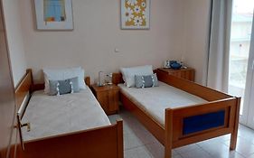 Elegant Apartment Near The Beach
